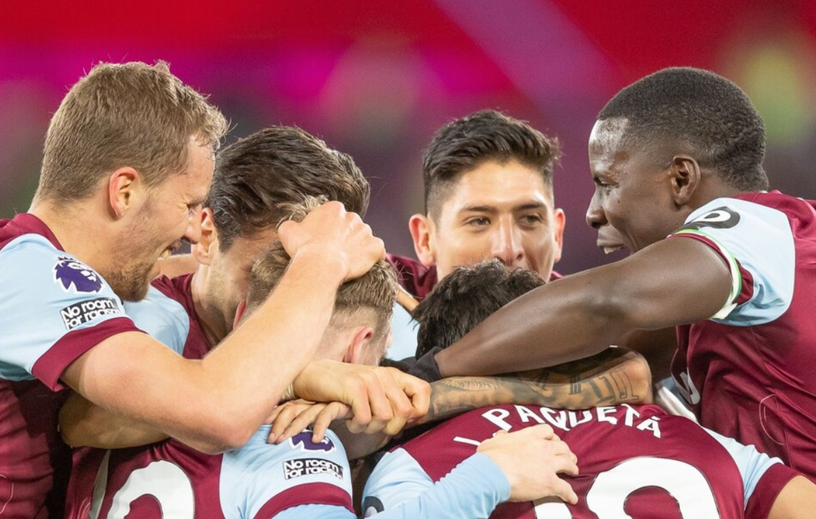 西班牙前锋完成梦幻帽子戏法，助球队取胜