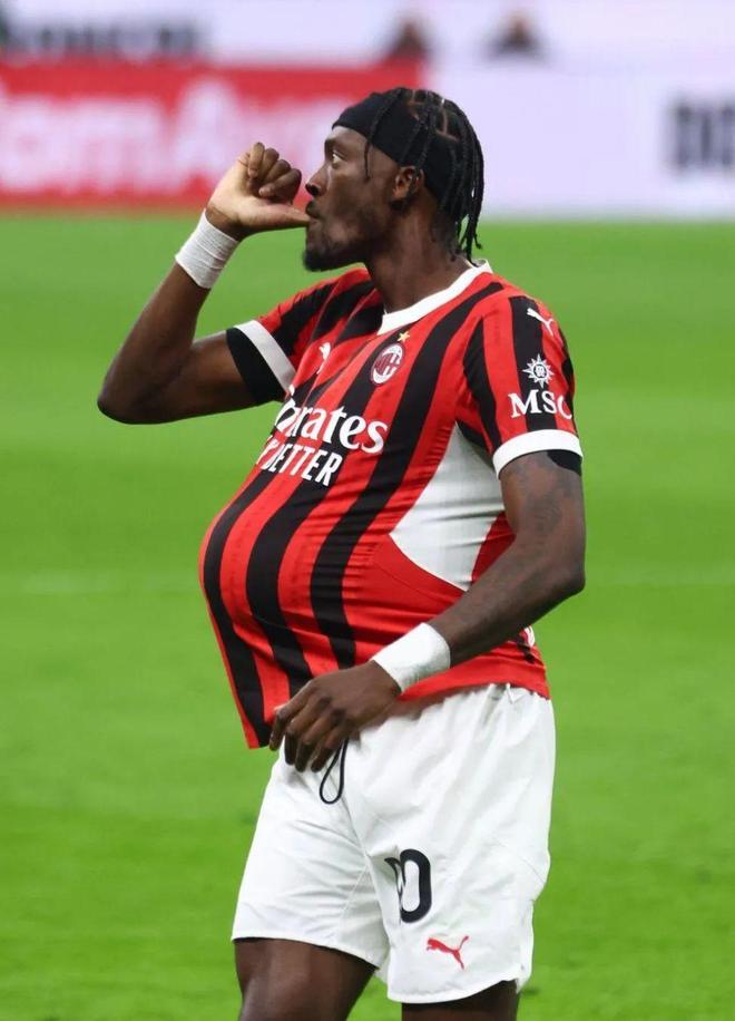 米兰热身赛失利,欲凭实力打入欧冠四强 米兰热身赛失利,欲凭实力打入欧冠四强