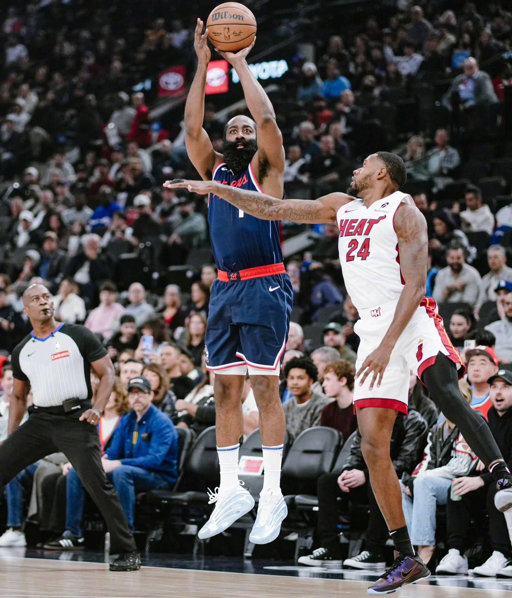 快船交易登场，丢两球仅取大胜一次的简单介绍