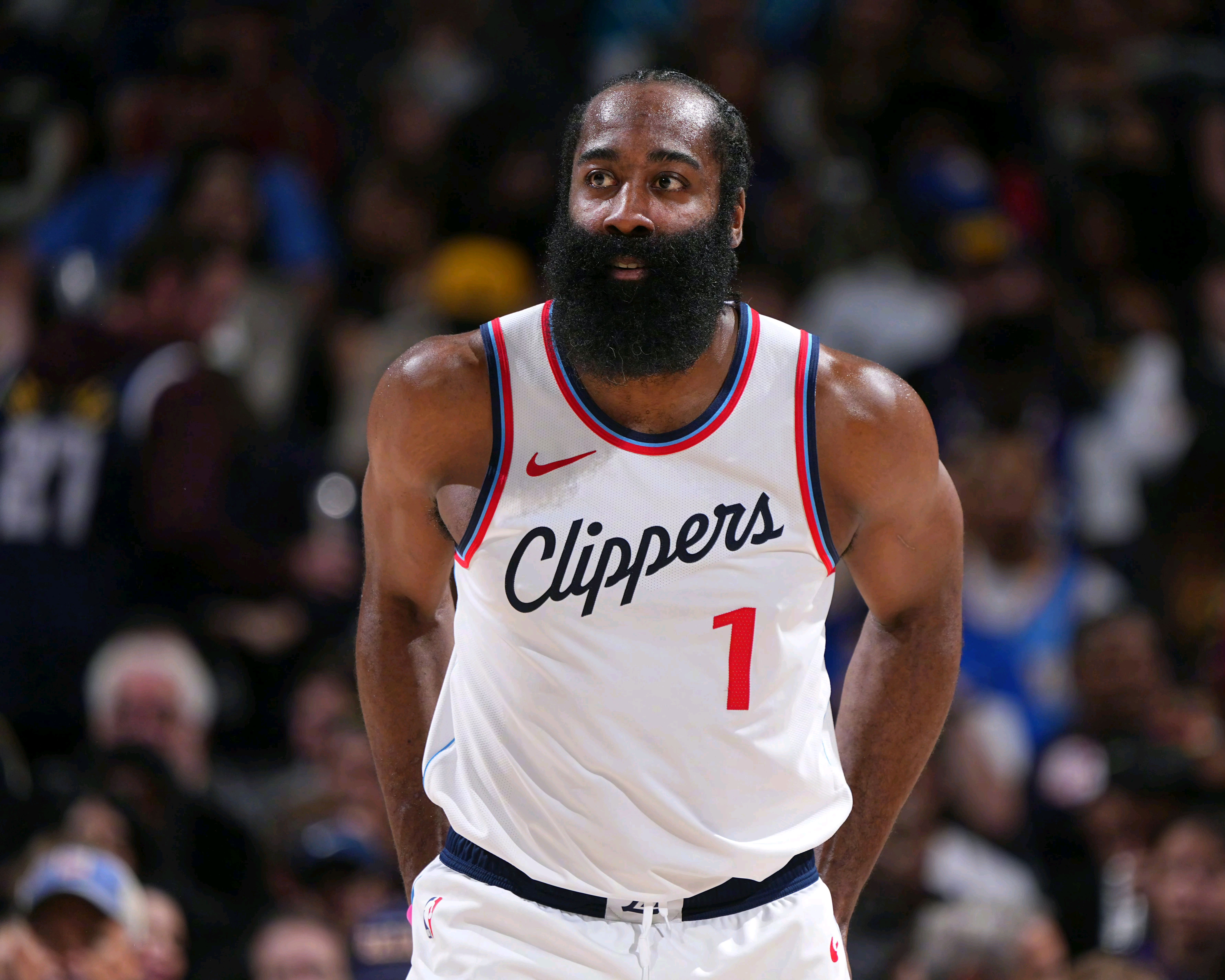 包含火箭客场险胜爵士，哈登三分绝杀的词条