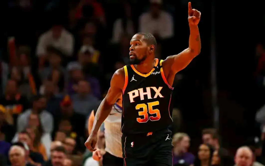 步行者翻盘热火B队,杜兰特惊艳世界 步行者翻盘热火B队,杜兰特惊艳世界