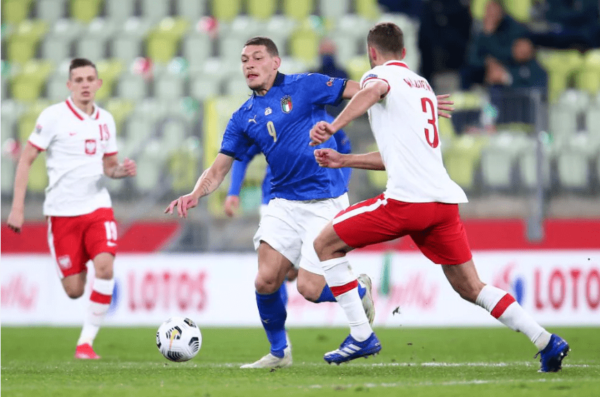 意大利错失机会,以1-2输给波兰 意大利错失机会,以1-2输给波兰