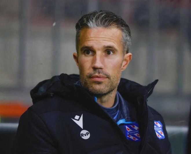 国际米兰逆转阿森纳，范佩西惊艳世界的简单介绍