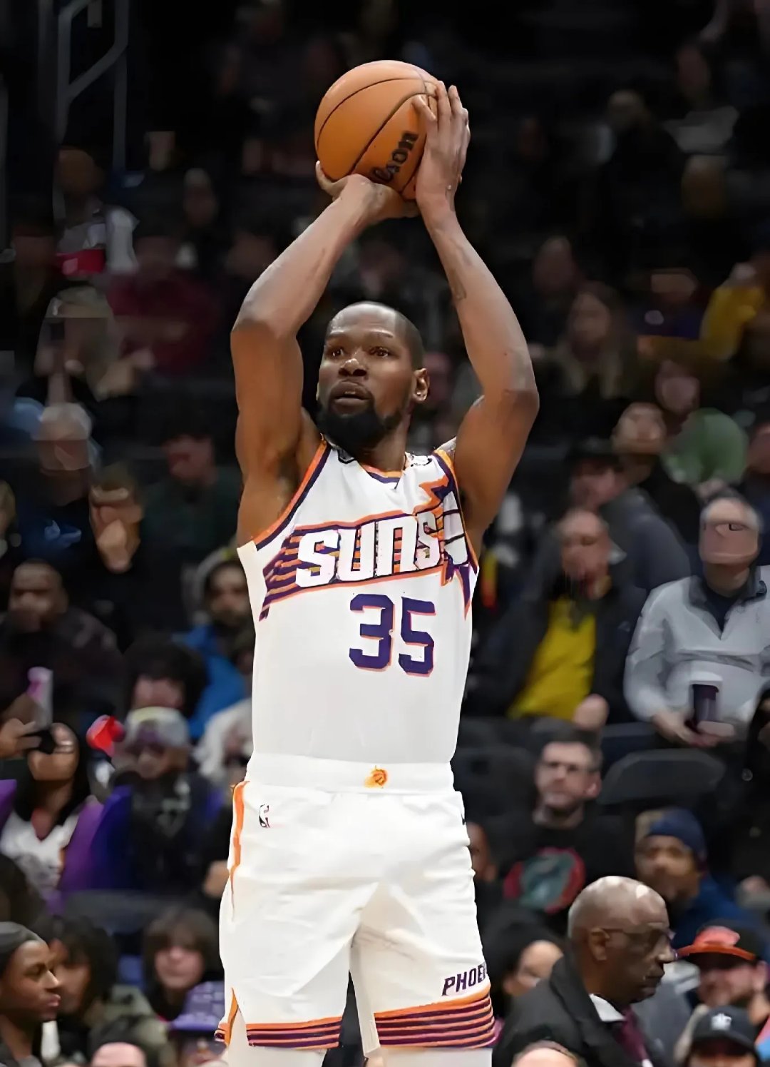 关于国王轻取掘金，杜兰特状态火热的信息